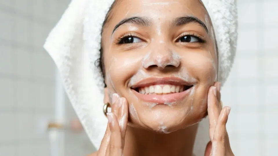 Bálsamo limpiador y gel limpiador facial para doble limpieza