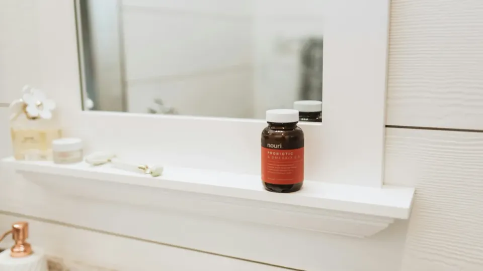 Mejor retinal de farmacia (2026): 5 opciones honestas con INCI