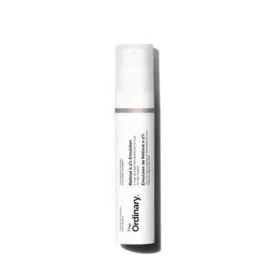 Frasco de The Ordinary Retinal 0.2% Emulsion, 15ml, sobre fondo neutro
